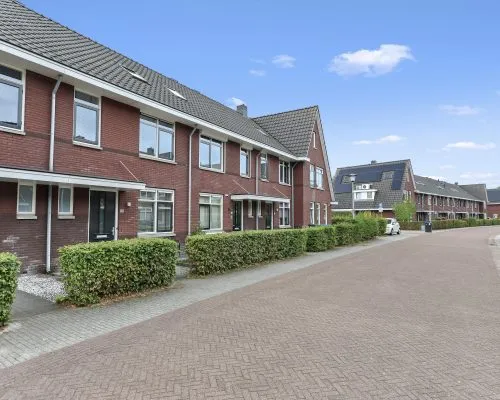 Tussenwoning te koop: Stakenbergerhout 106, Harderwijk
