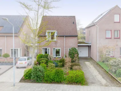 Tussenwoning te koop: Stalbergweg 249, Stalberg-West Venlo