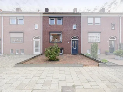 Tussenwoning te koop: Stalpaert van der Wielestraat 15, Hazenkamp Venlo
