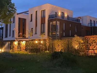Twee-onder-één-kap te koop: Stamerbos 3A, Overgooi (brt) Almere