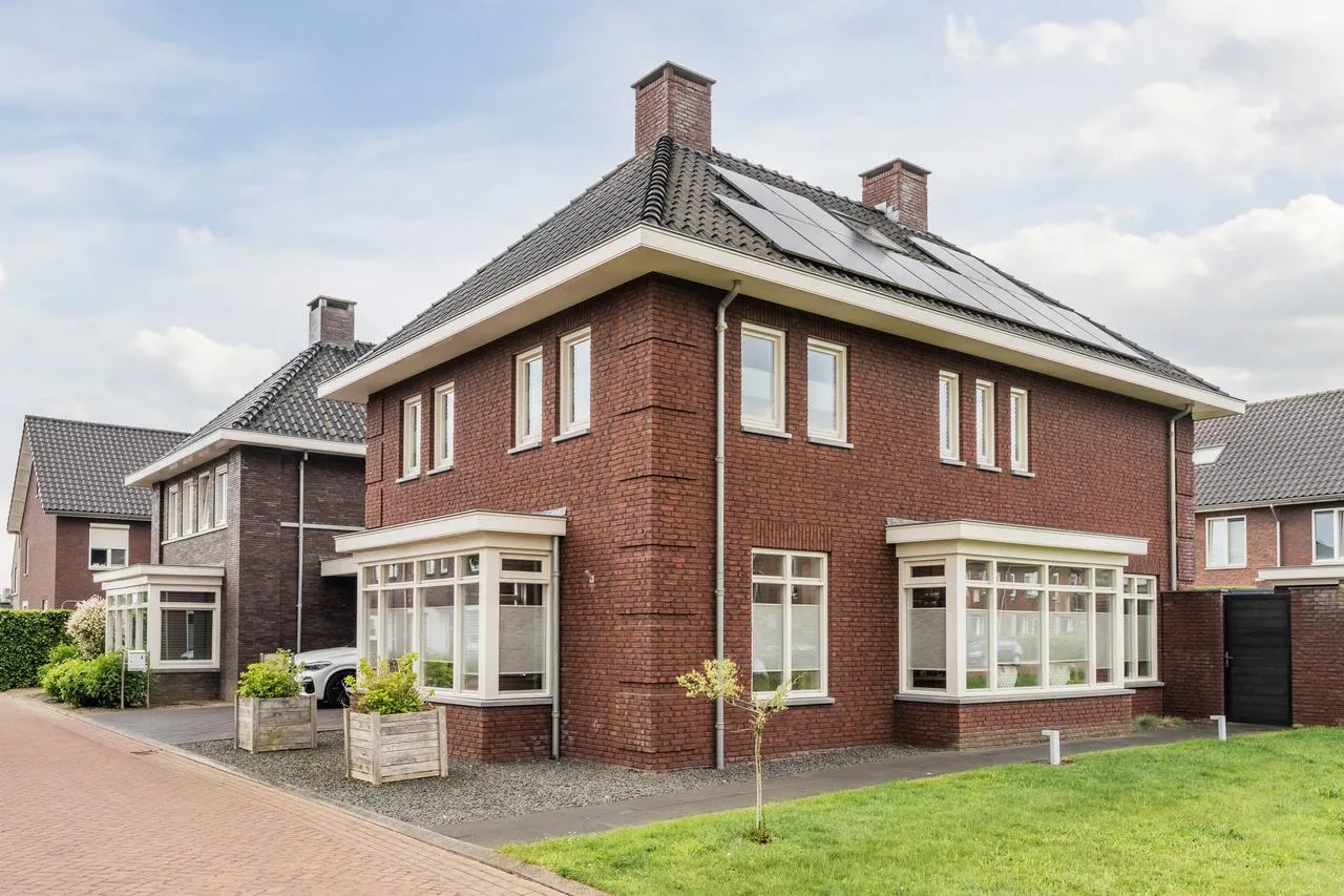 Twee-onder-één-kap te koop: Standerdmolen 2, Loosbroek