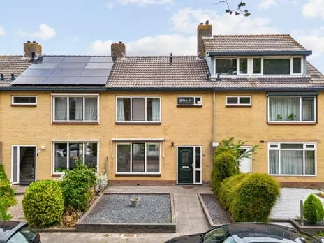 Tussenwoning te koop: Staringlaan 39, Schrijverswijk Heerhugowaard