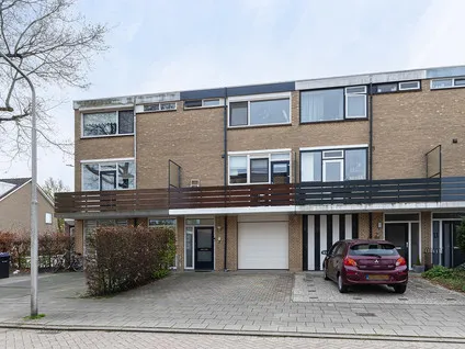 Tussenwoning te koop: Staringstraat 17, Schrijversbuurt Alblasserdam