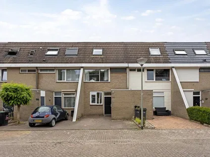 Tussenwoning te koop: Staringstraat 440, Vondellaan-Zuid Oss