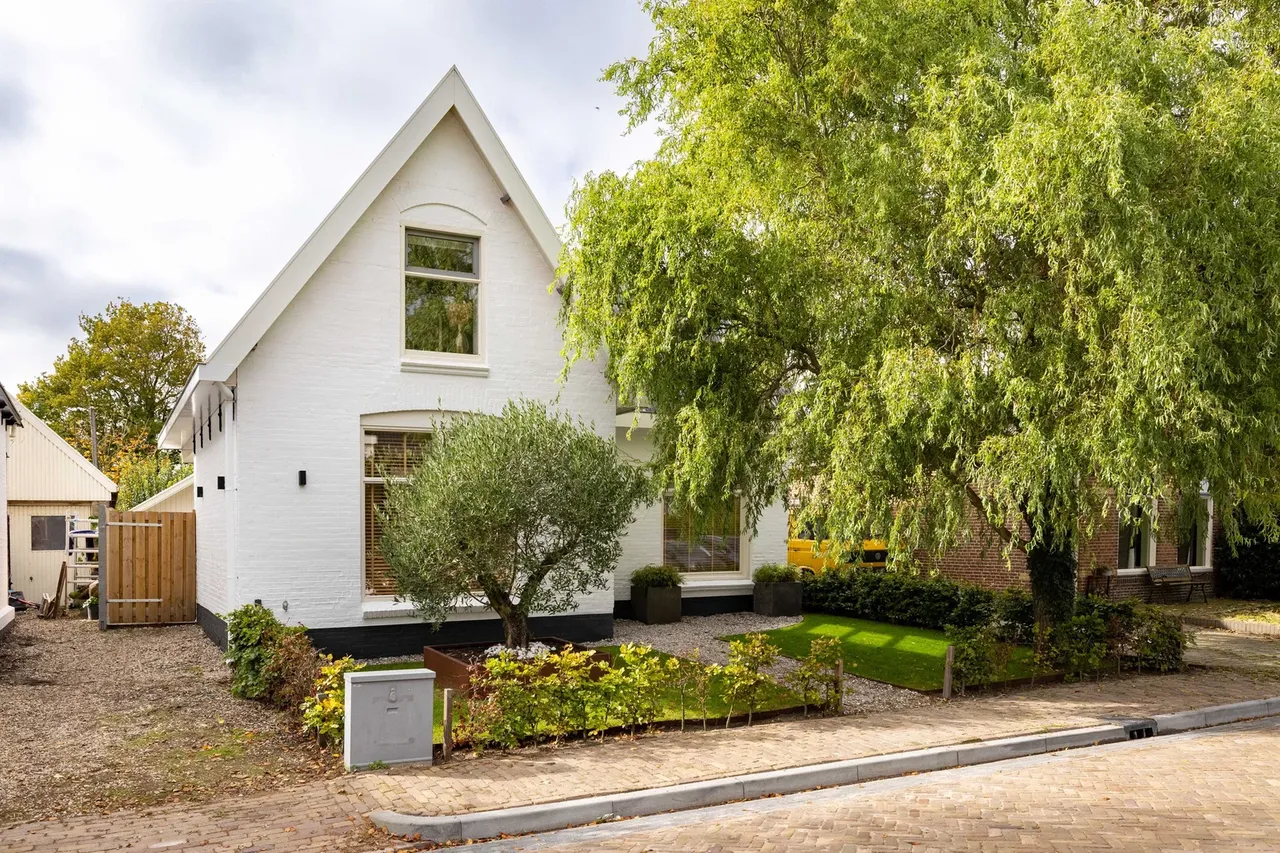 Woning te koop: Stasjonsstrjitte 5, Minnertsga