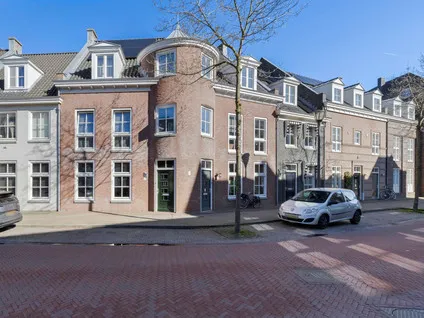 Tussenwoning te koop: Statenlaan 10, De Veste Helmond