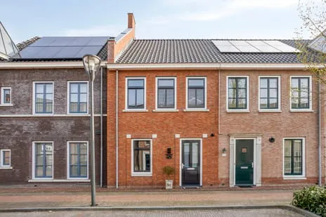 Tussenwoning te koop: Statenlaan 213, Helmond