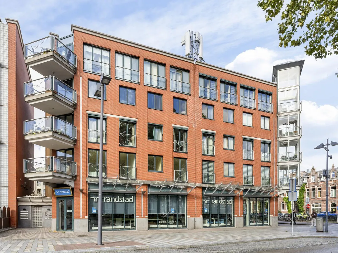 Appartement te koop: Stationsplein 45, 'S-Hertogenbosch