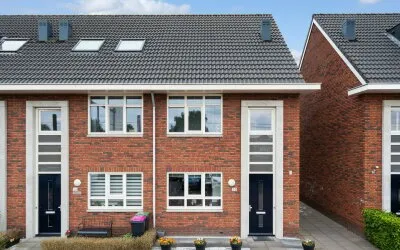 Hoekwoning te koop: Stationsplein 55, Pijnacker-Centrum/Dorp Pijnacker