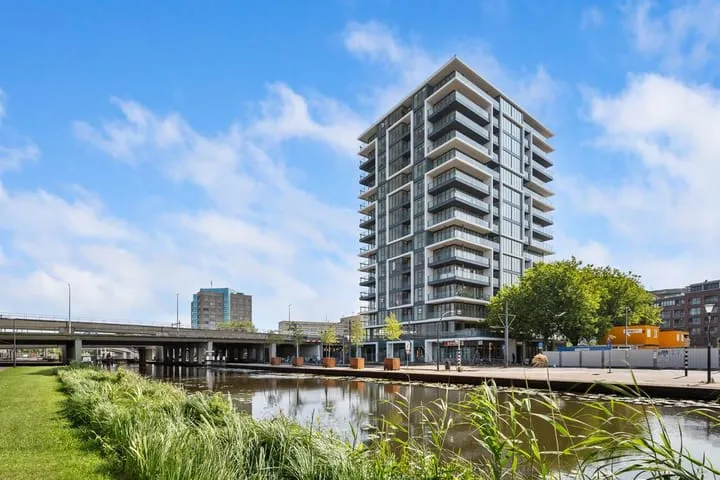 Appartement te koop: Stationsplein 6C10, Stationsbuurt Schiedam