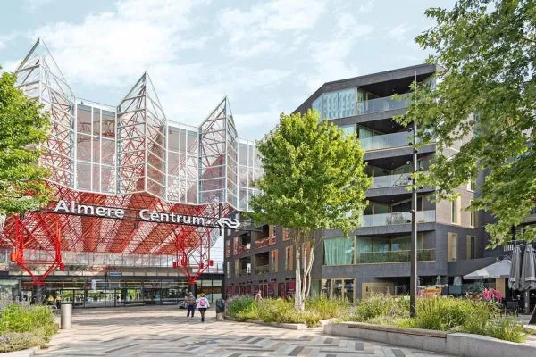 Woning te huur: Stationsplein, Almere