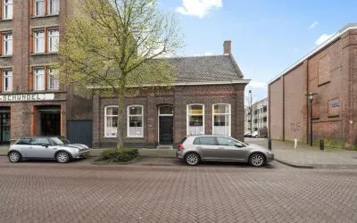 Vrijstaande woning te koop: Stationsstraat 117, Waalwijk