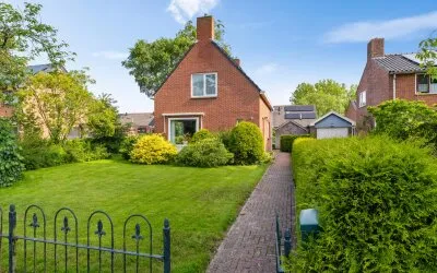 Vrijstaande woning te koop: Stationsstraat 18, Sauwerd Sauwerd