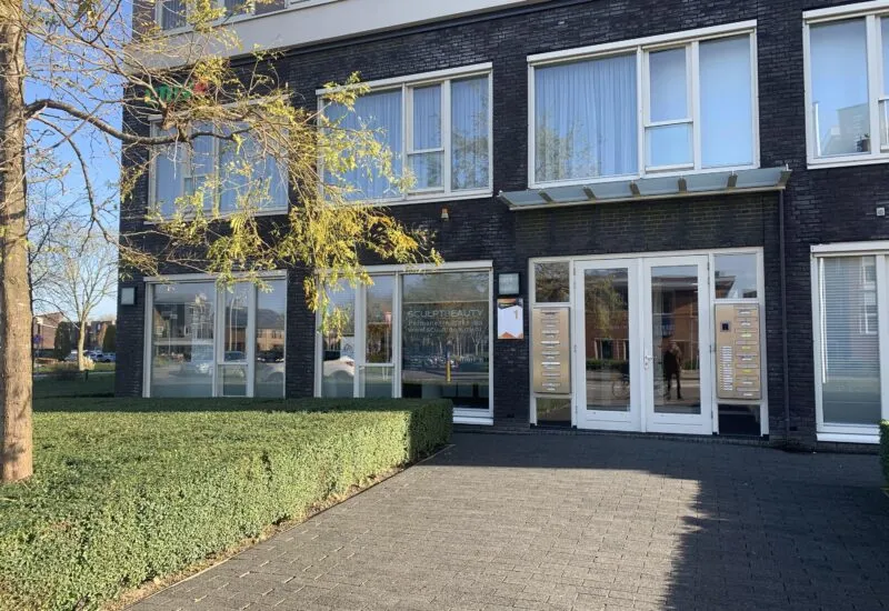 Studio te huur: Stationsstraat 1Z, Roelofarendsveen