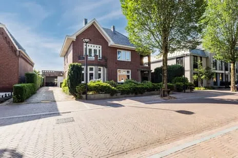 Vrijstaande woning te koop: Stationsstraat 2, Mill-Centrum Mill