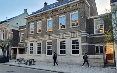 Studio te huur: Stationsstraat 40-01, Binnenstad West Tilburg