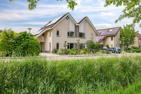 Twee-onder-één-kap te koop: Stationsstraat 42, Rieshout Zetten