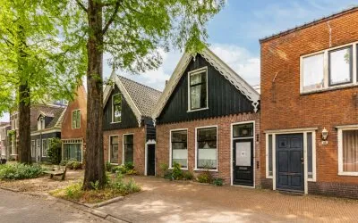 Twee-onder-één-kap te koop: Stationsstraat 46, Oud West Zaandam