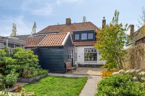 Twee-onder-één-kap te koop: Stationsstraat 5, Kapelle Kapelle
