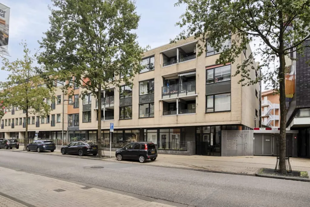 Appartement te koop: Stationsstraat 64, Apeldoorn