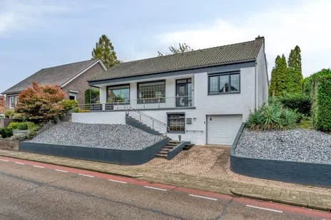 Vrijstaande woning te koop: Stationsstraat 7B, Schinnen Schinnen