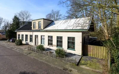 Vrijstaande woning te koop: Stationsstraat 8, Noord Heerenveen