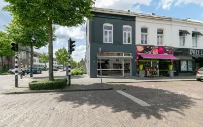 Hoekwoning te koop: Stationsstraat 90, Waalwijk