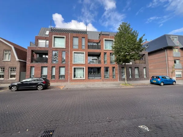 Woning te huur: Stationsstraat, Centrum Waalwijk