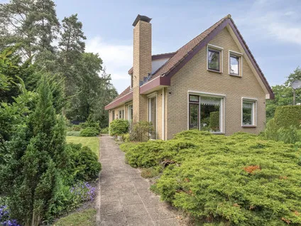 Vrijstaande woning te koop: Stationsweg 132, Wezep