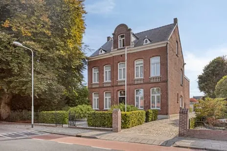 Vrijstaande woning te koop: Stationsweg 22, Venray