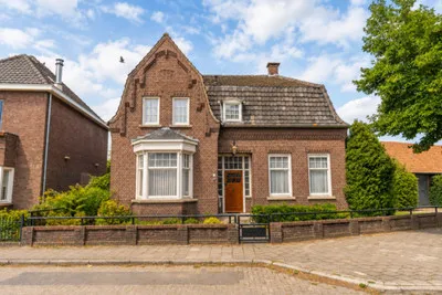 Vrijstaande woning te koop: Stationsweg 27, Burggraaf Venray