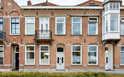 Tussenwoning te koop: Stationsweg 5, Geertruidenberg-Kom Geertruidenberg