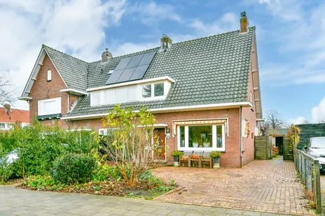 Hoekwoning te koop: Stationsweg 66, Hoofddorp Centrum Noord Hoofddorp