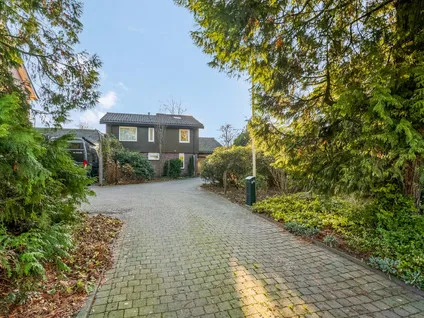 Vrijstaande woning te koop: Stationsweg West 8A, Laanzicht Woudenberg