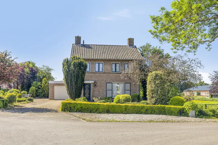 Woning te koop: Steegeindstraat 1A-B, Lithoijen Lithoijen