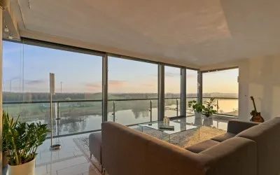 Appartement te koop: Steekkant 135, Waterkant Barendrecht