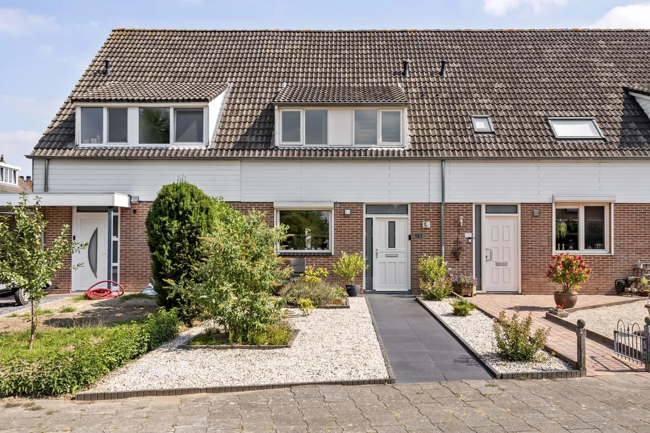 Tussenwoning te koop: Steenakker 157, Druten