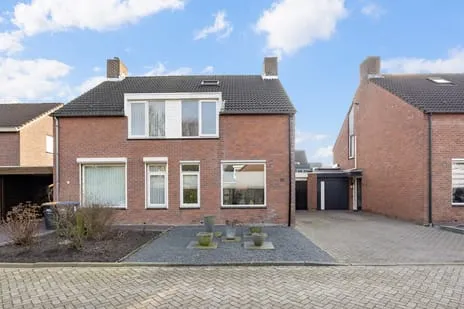 Tussenwoning te koop: Steenakker 35, De Koekoek Druten