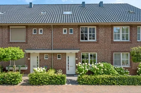 Tussenwoning te koop: Steenakker 4, Verspreide huizen van Odijk Odijk