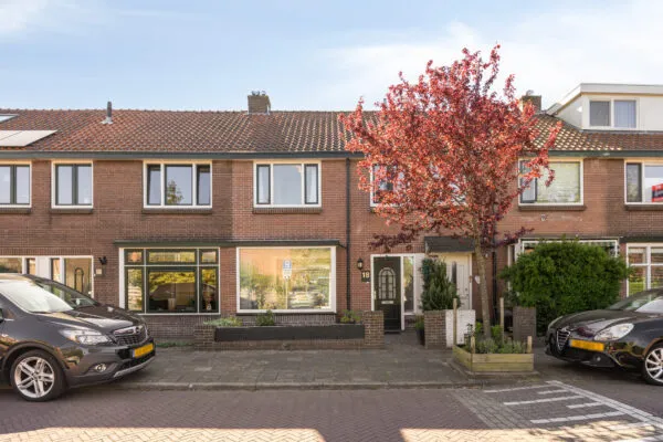 Tussenwoning te koop: Steenbakkerslaan 18, Zijlkwartier Leiderdorp