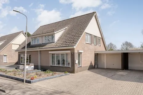 Tussenwoning te koop: Steenbergerwijk 20, Dedemsvaart-Zuidwest Dedemsvaart