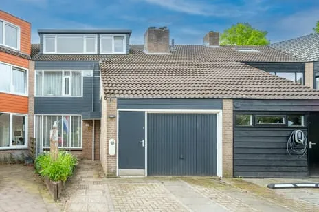 Tussenwoning te koop: Steenhouwersdonk 117, Matendonk Apeldoorn