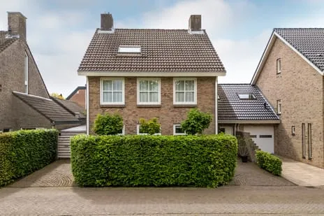 Twee-onder-één-kap te koop: Steenland 27, Ulvenhout Ulvenhout (Gem. Breda)