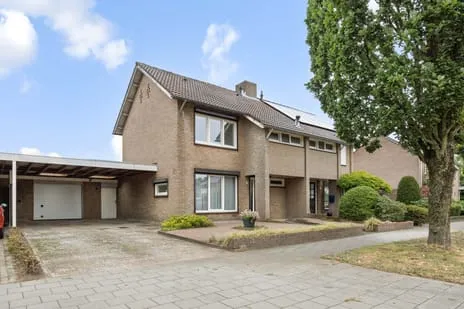 Semi-detached for sale: Steenovenweg 9, Sint Jozefparochie-Oost Deurne