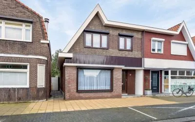 Twee-onder-één-kap te koop: Steensedijk 70, Absdaalseweg Hulst