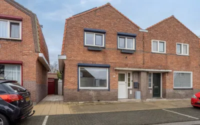 Twee-onder-één-kap te koop: Steensedijk 76, Absdaalseweg Hulst