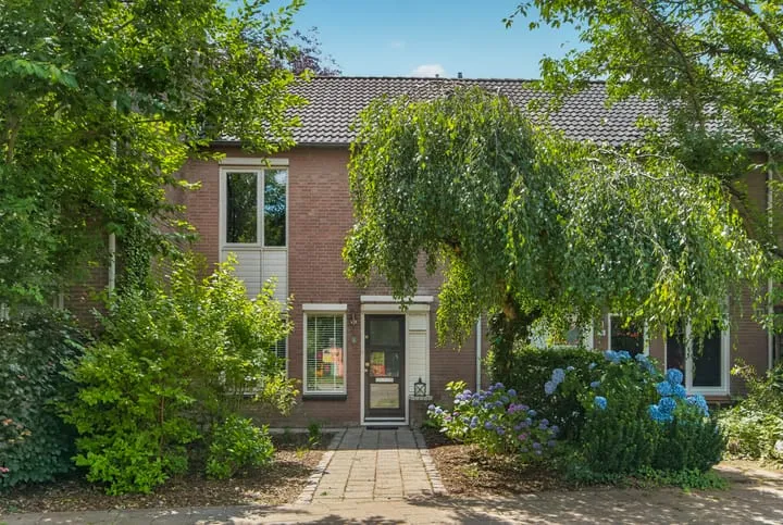Tussenwoning te koop: Steenstraat 11, Limbeek-Zuid Eindhoven