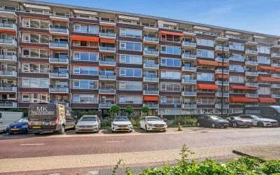 Appartement te koop: Steenvoordelaan 347, Artiestenbuurt Rijswijk