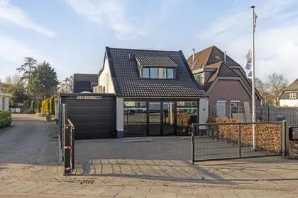 Hoekwoning te koop: Steenweg 47, Waardenburg Waardenburg