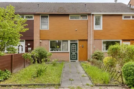 Tussenwoning te koop: Steenzout 76, Edelstenenwijk Heerhugowaard